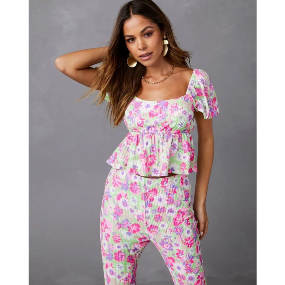 Women's Vici Front Row Plisse Floral Top, Small, Pink & Green NWT